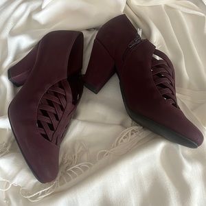 Faux suede Easy Street high heel shoes
